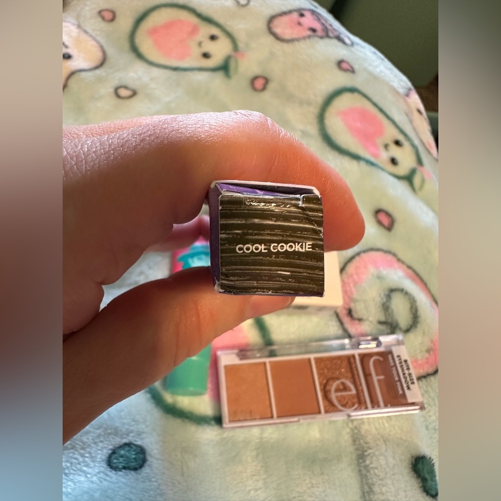 Makeup bundle - Picture 3 of 7